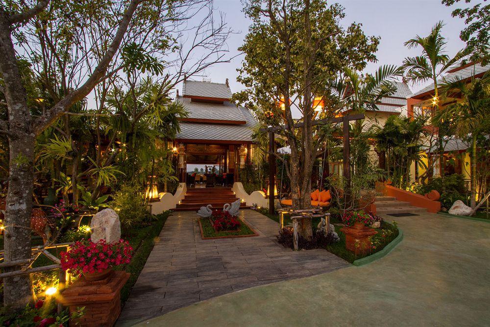 Phusanfah Resort Метенг Екстер'єр фото